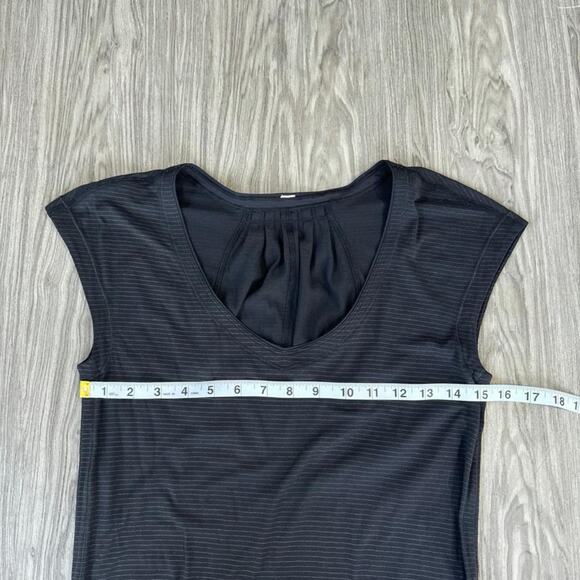Lululemon Track Tee - Picture 4 of 4